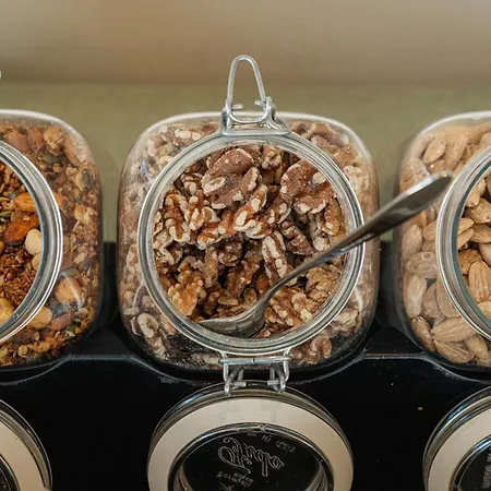 Hotel Palmares House - Adults Friendly Lagos