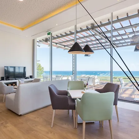 Hotel Palmares House - Adults Friendly Lagos