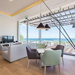 Hotel Palmares House - Adults Friendly Lagos
