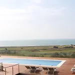 Palmares House - Adults Friendly Hotel Lagos